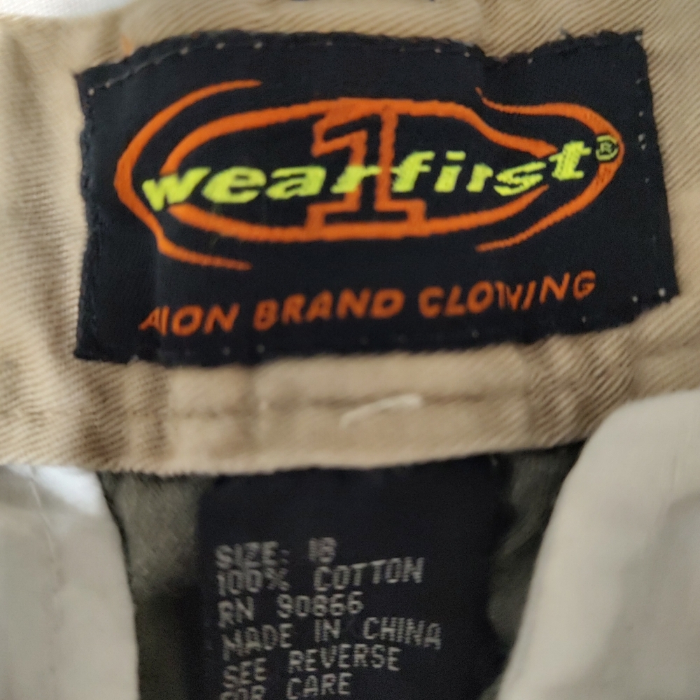 Cargo Shorts - Picture 3 of 3